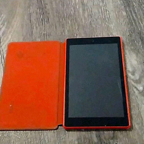 Amazon Kindle - Picture 2 of 4